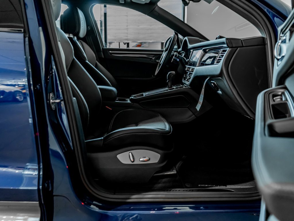 New 2026 Porsche Macan Turbo image 26