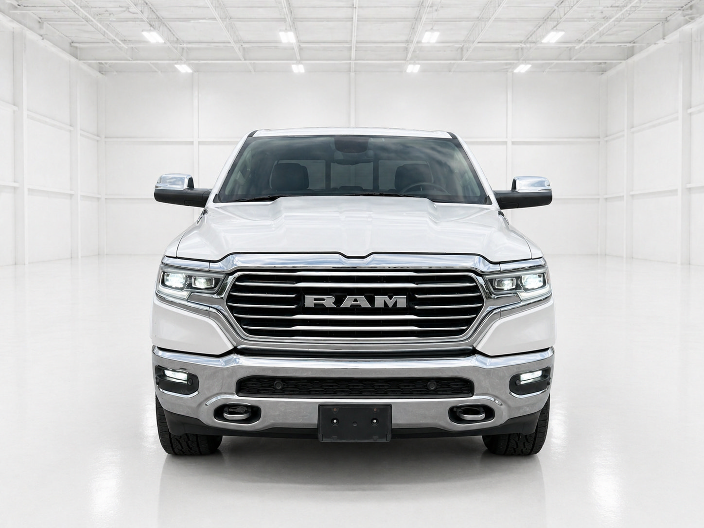 Used 2019 RAM 1500 Limited AWD/4WD image 3