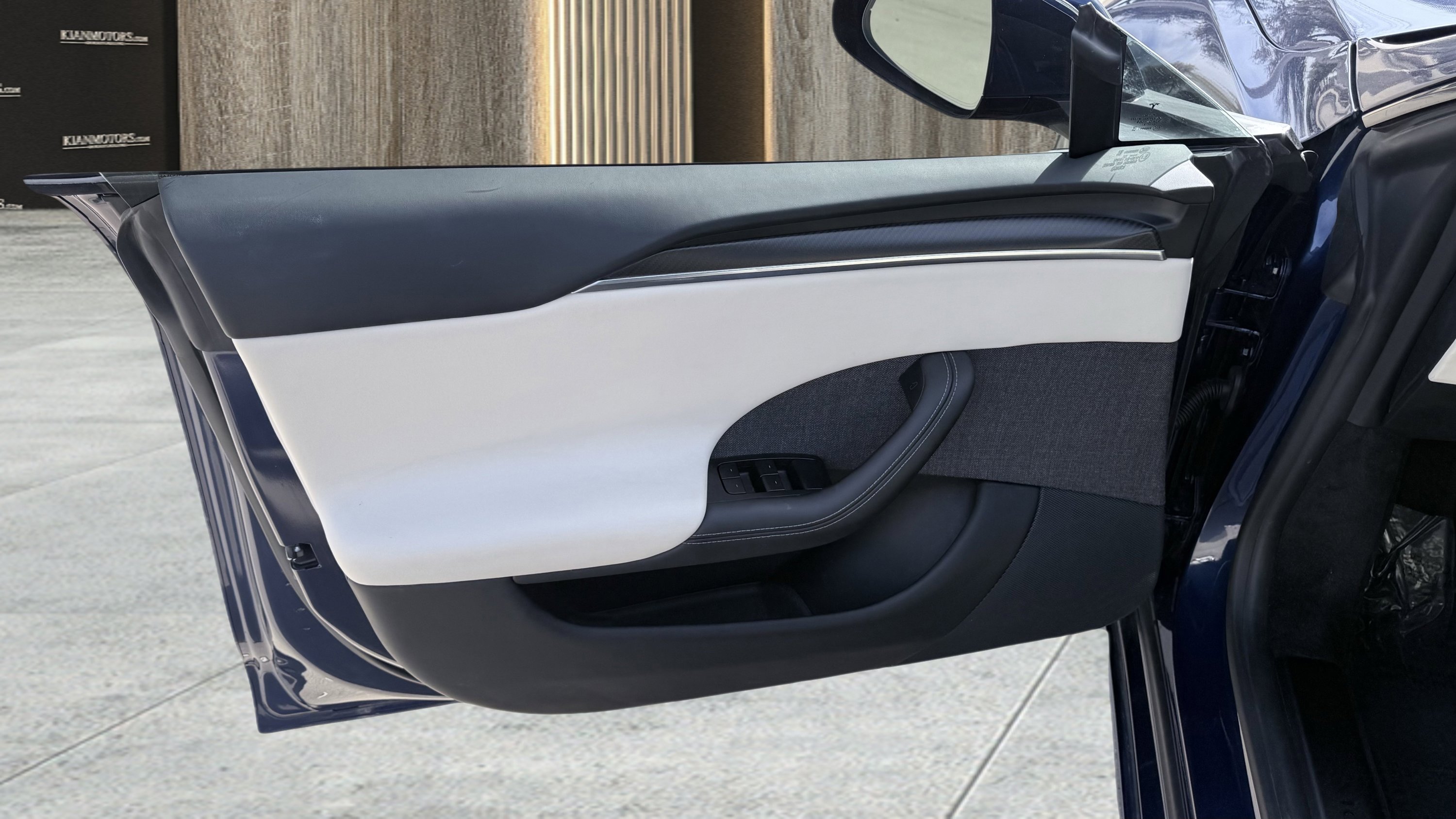 Used 2021 Tesla Model S Plaid image 16