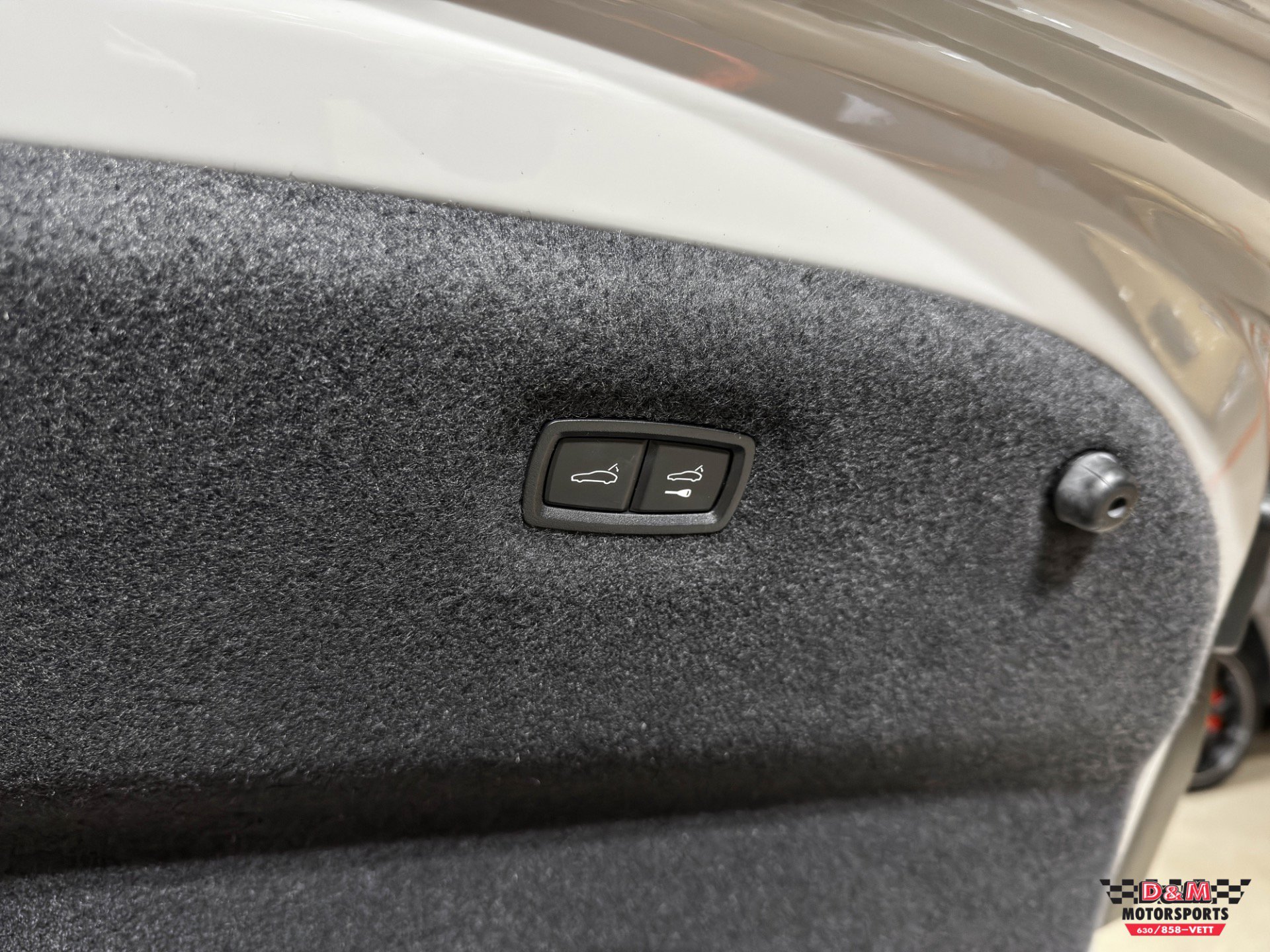 Used 2021 Porsche Taycan image 45