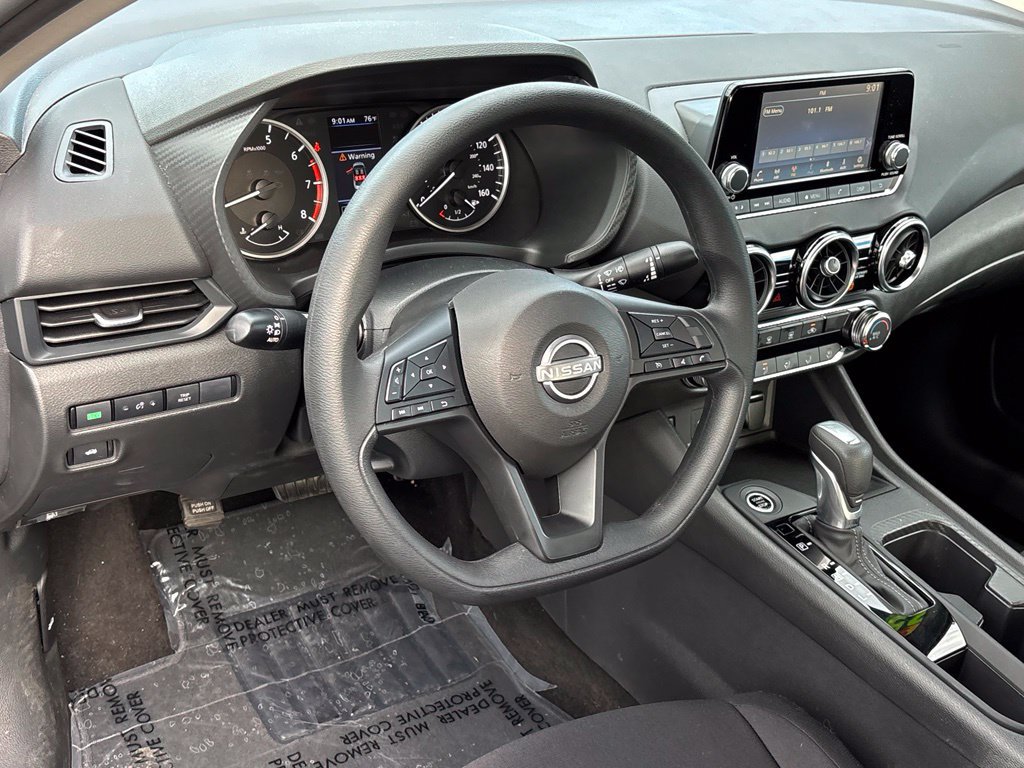 Certified 2025 Nissan Sentra S FWD image 9