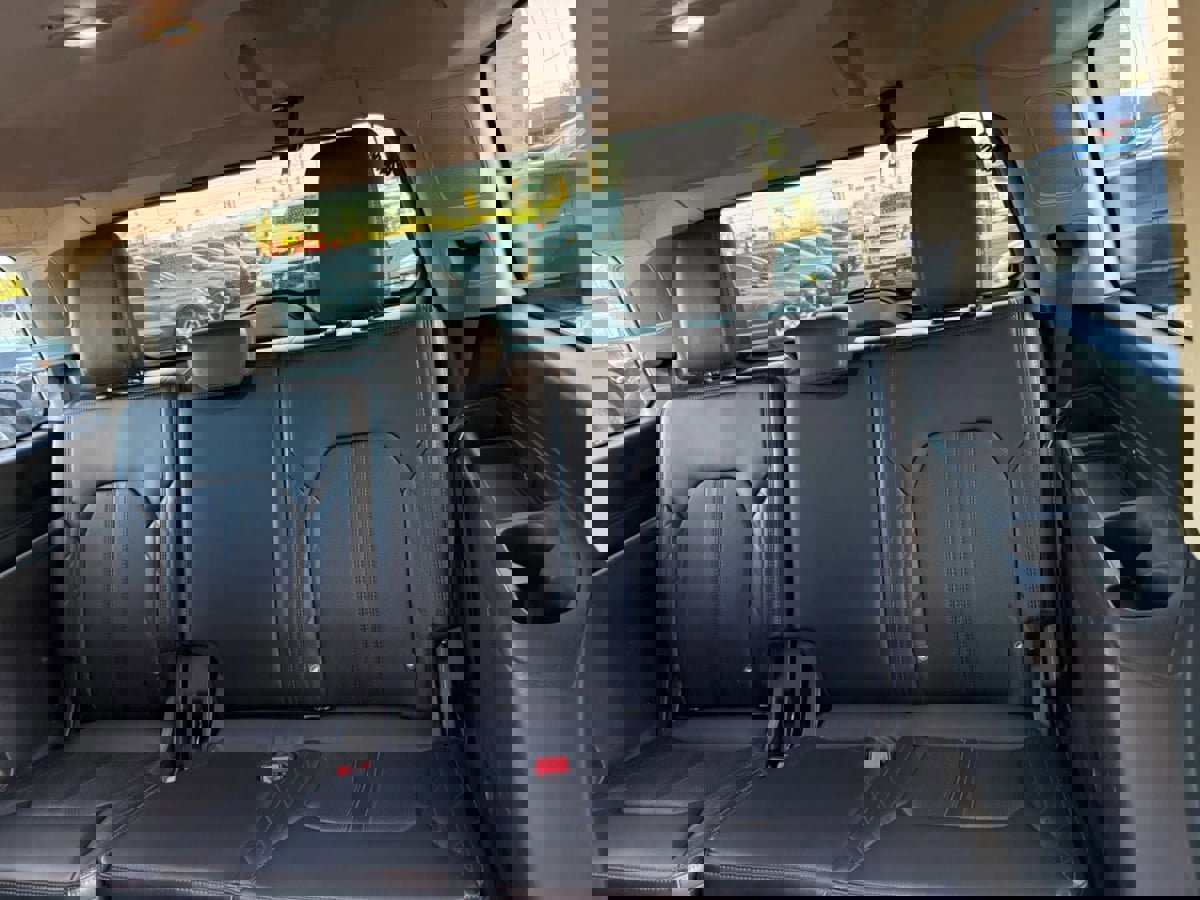 Used 2019 Ford Expedition Platinum image 48