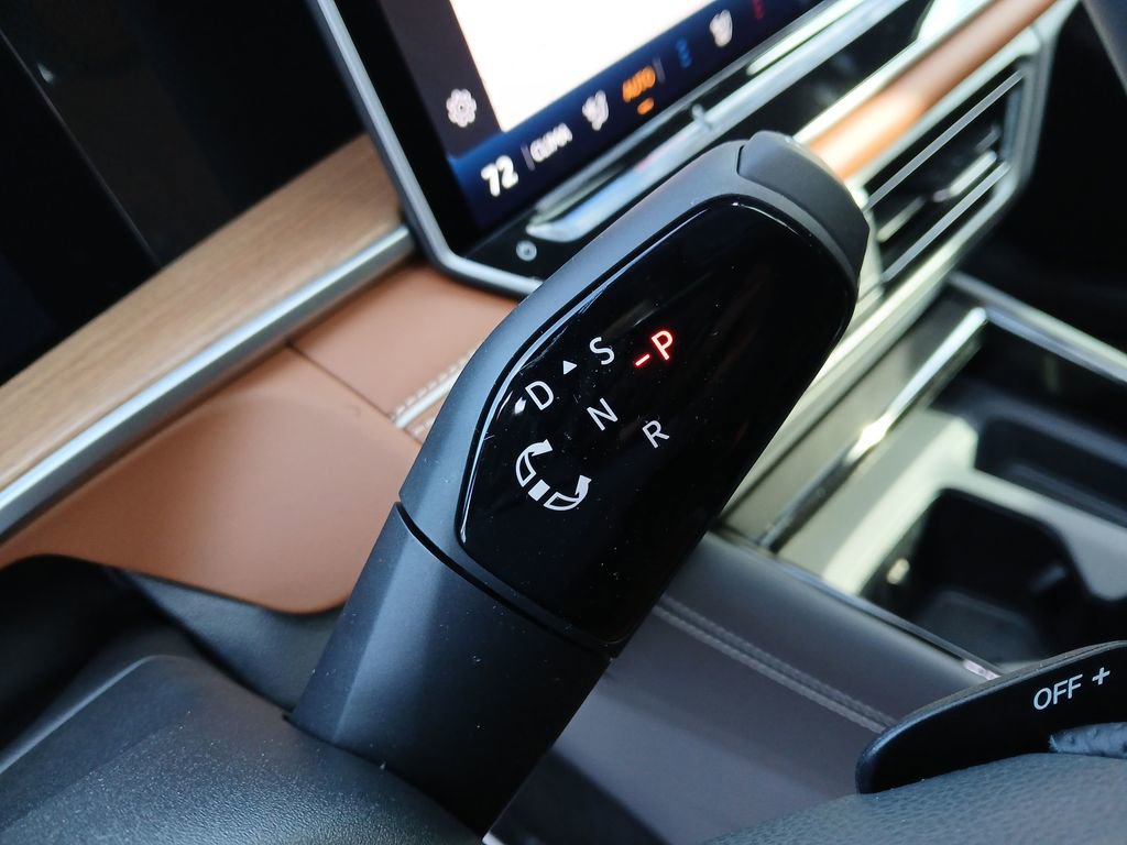 New 2026 Volkswagen Tiguan SEL R-Line image 24