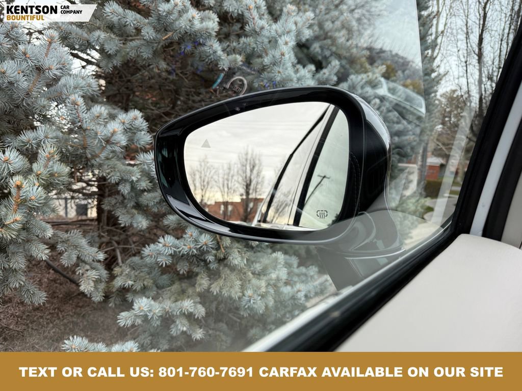 Used 2024 Chrysler Pacifica Touring-L image 22