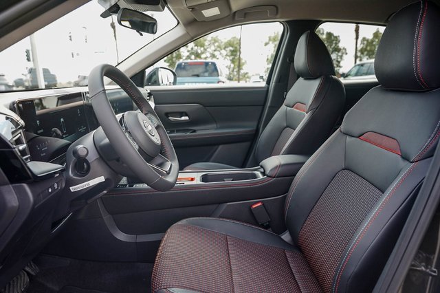 New 2026 Nissan Kicks SR image 18