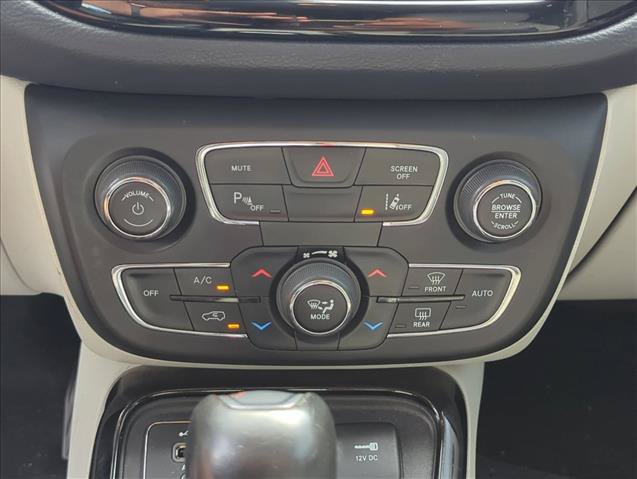 Used 2021 Jeep Compass Limited w/ Elite Exterior Group FWD image 20