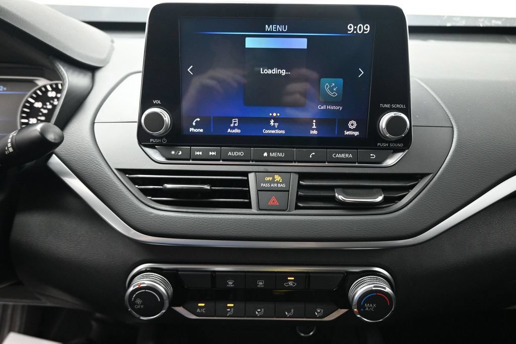 Used 2022 Nissan Altima 2.5 SV FWD image 22