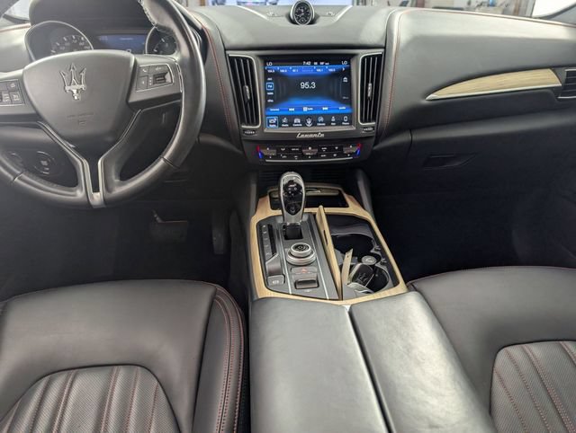 Used 2018 Maserati Levante AWD/4WD image 26