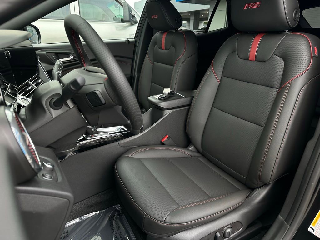 New 2026 Chevrolet Trax RS w/ Driver Confidence Package image 13