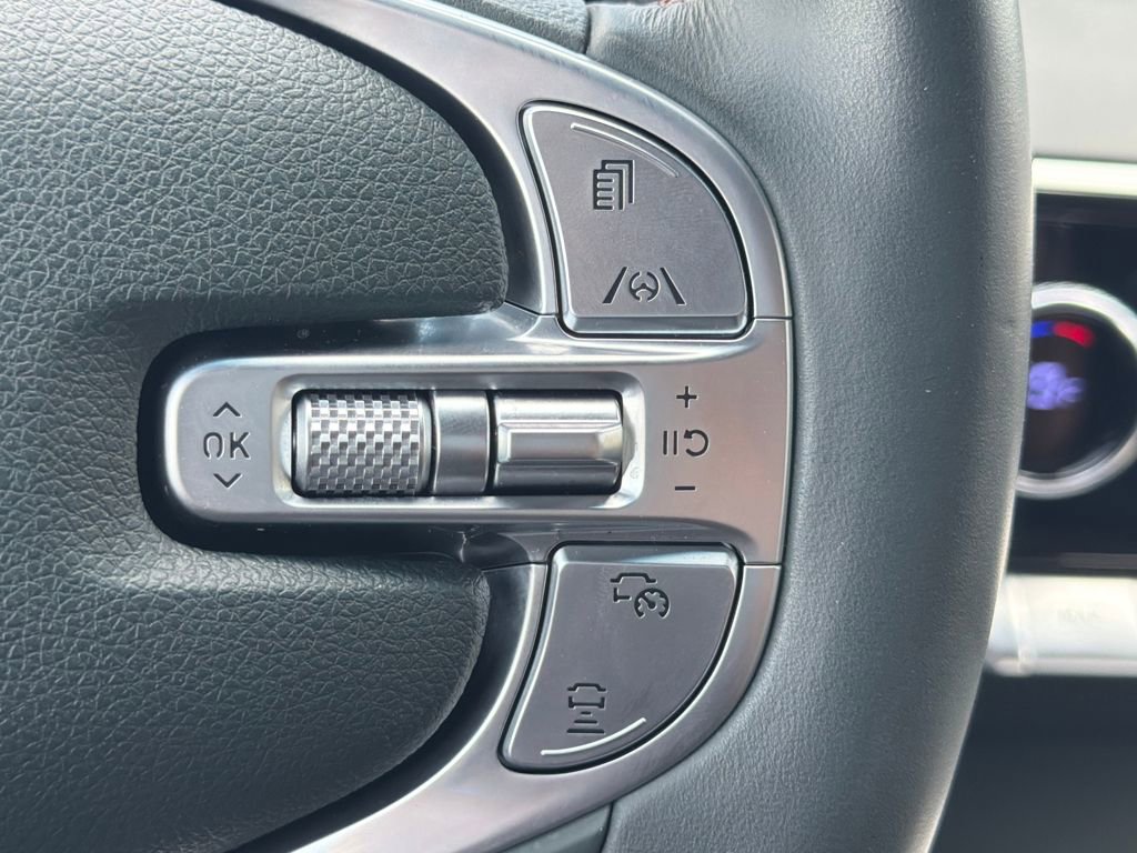 Used 2023 Genesis GV70 2.5T w/ Advanced Package image 23