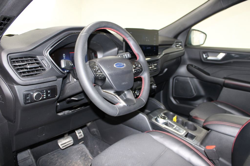 Used 2023 Ford Escape ST-Line w/ Tech Pack #1 FWD image 17