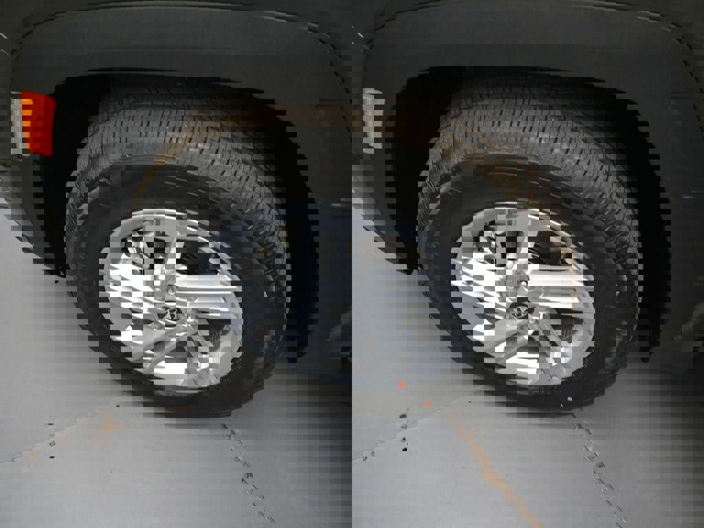 New 2026 Hyundai Tucson SE image 35