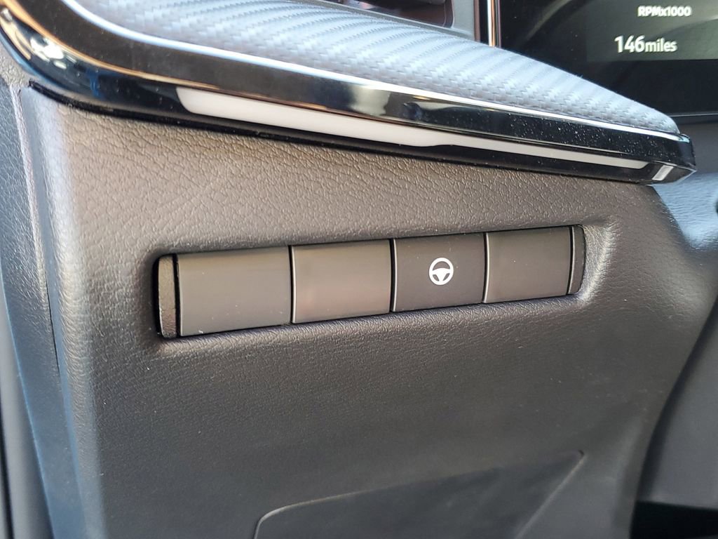 New 2025 Nissan Kicks SR image 12