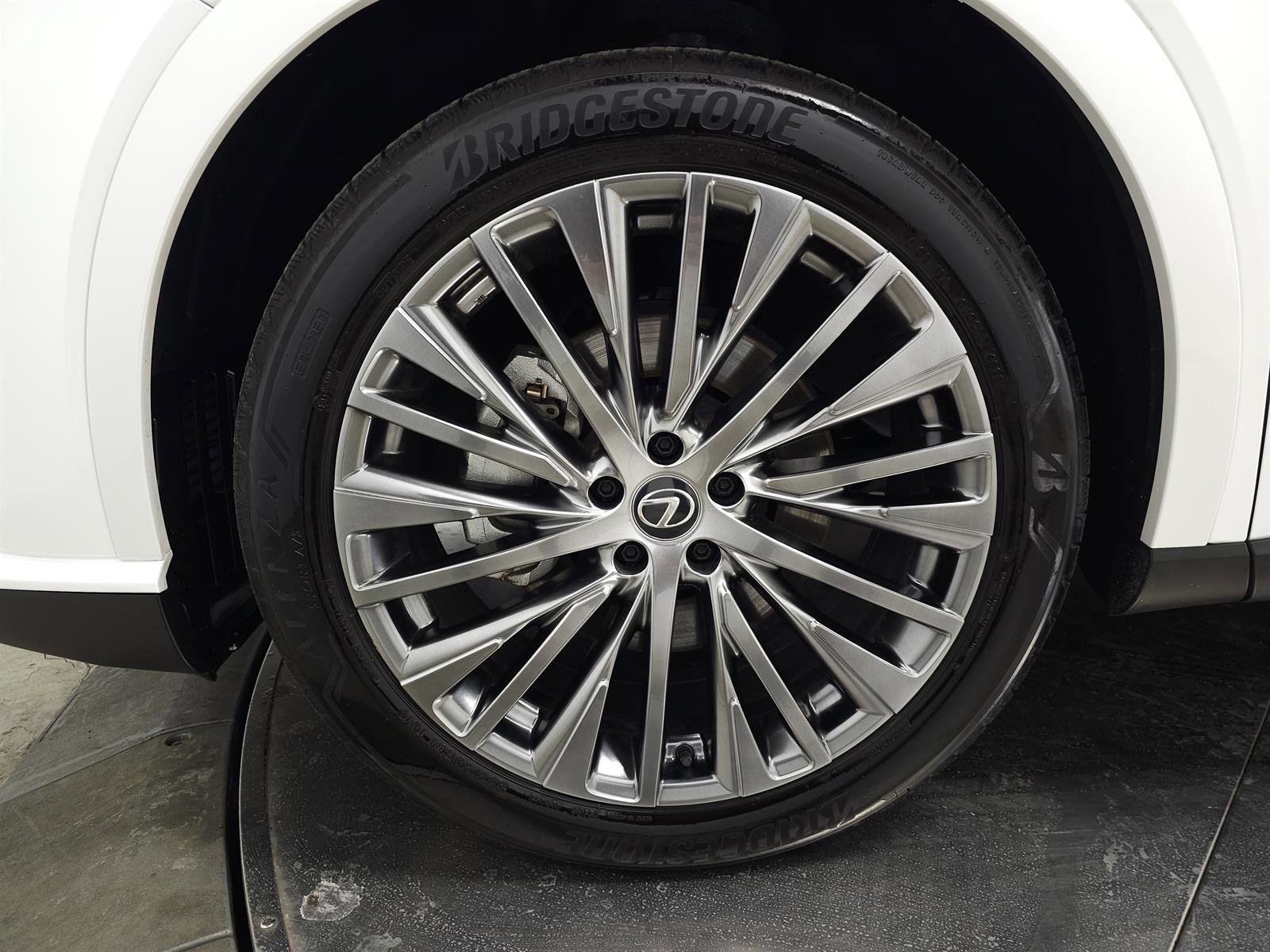 Certified 2024 Lexus RX 450h Luxury w/ Convenience Package image 13