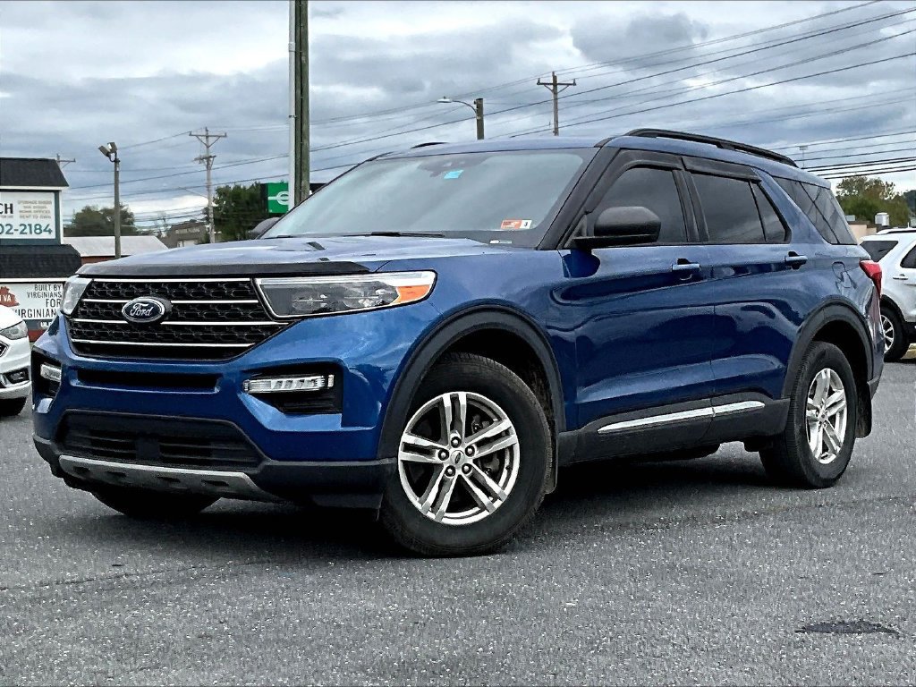 Used 2020 Ford Explorer XLT w/ Equipment Group 202A AWD/4WD image 2