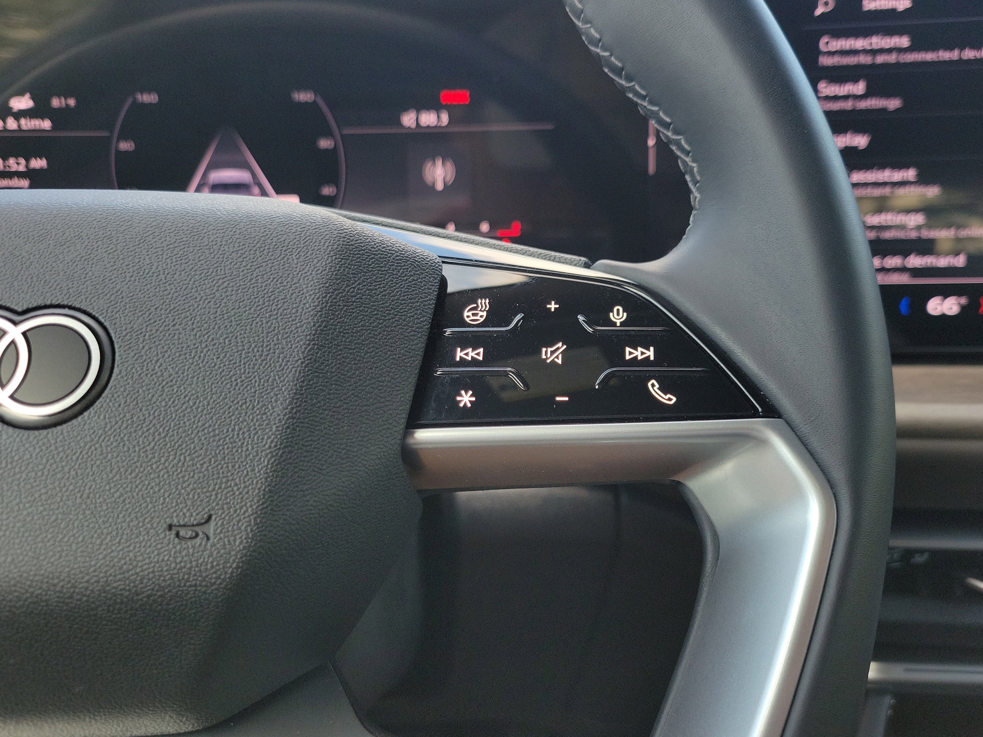 Certified 2025 Audi Q5 Premium Plus w/ Premium Plus image 31