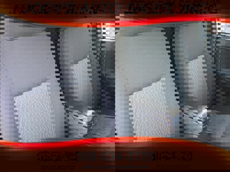 Used 2008 GMC Canyon SLE image 16