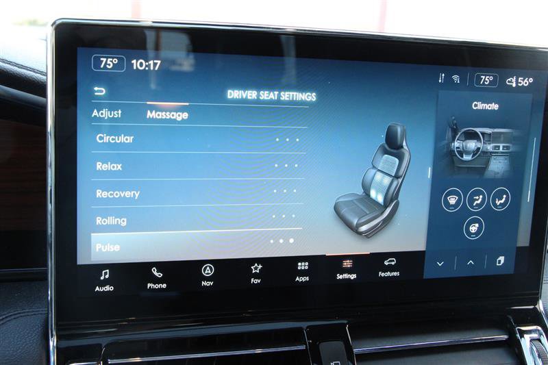 Used 2022 Lincoln Navigator Reserve image 32