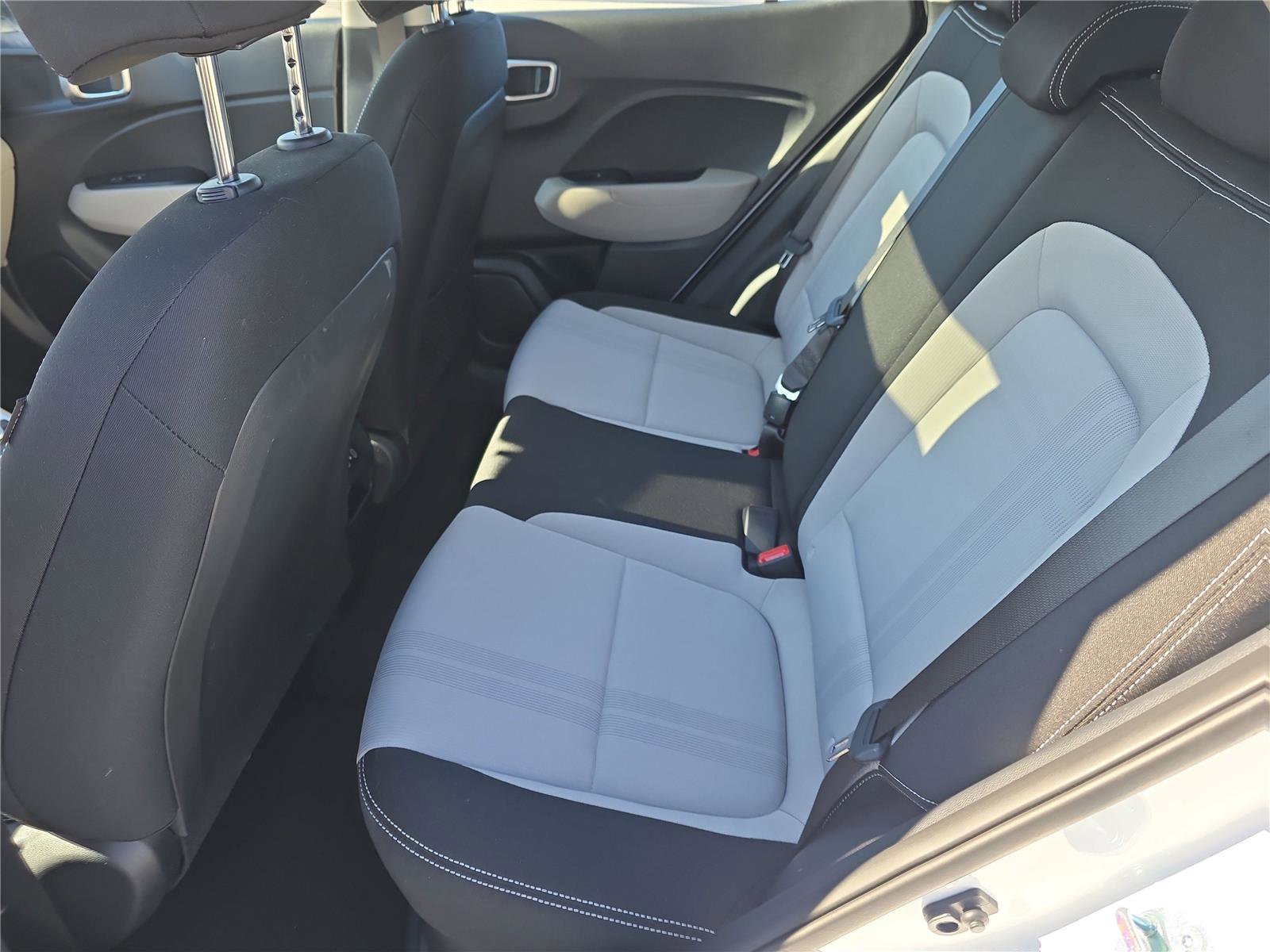 Certified 2025 Hyundai Venue SEL image 16