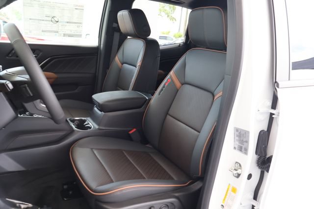 New 2026 GMC Canyon AT4 w/ Technology Plus Package AWD/4WD image 14