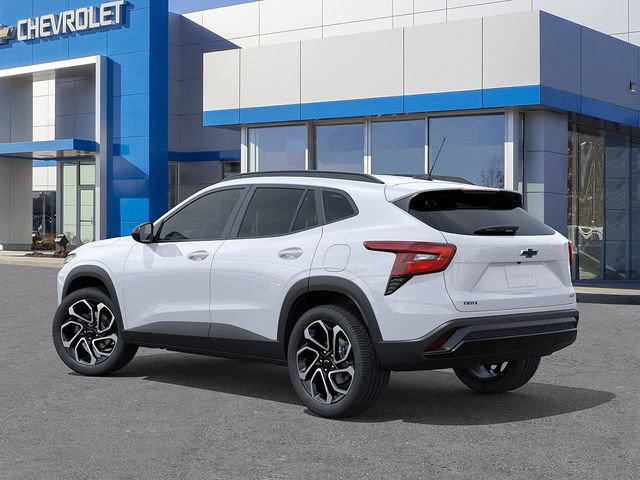 New 2026 Chevrolet Trax RS w/ Sunroof Package FWD image 3