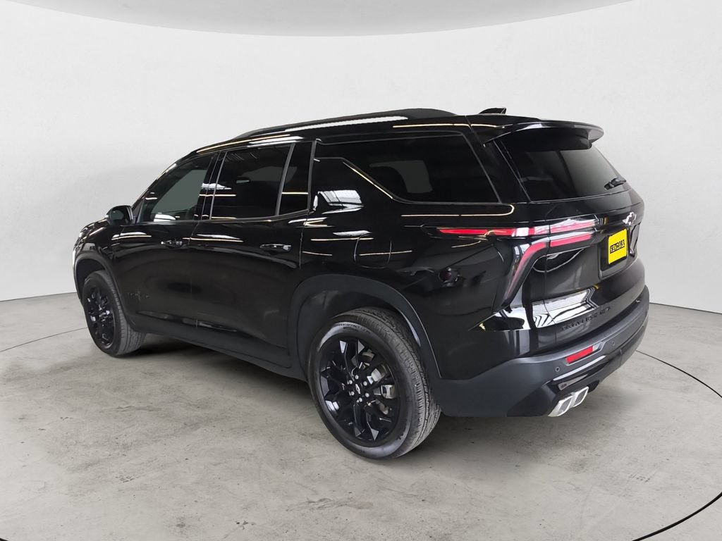 Certified 2025 Chevrolet Traverse LT w/ Midnight/Sport Edition AWD/4WD image 11