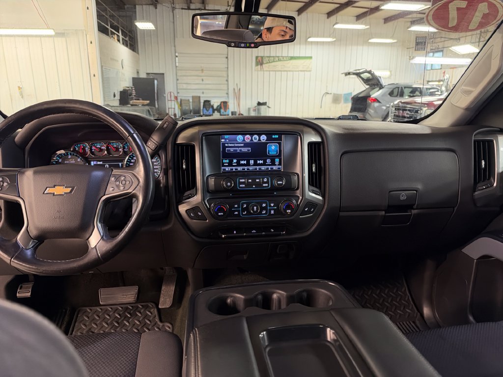 Used 2017 Chevrolet Silverado 1500 LT w/ All Star Edition AWD/4WD image 18