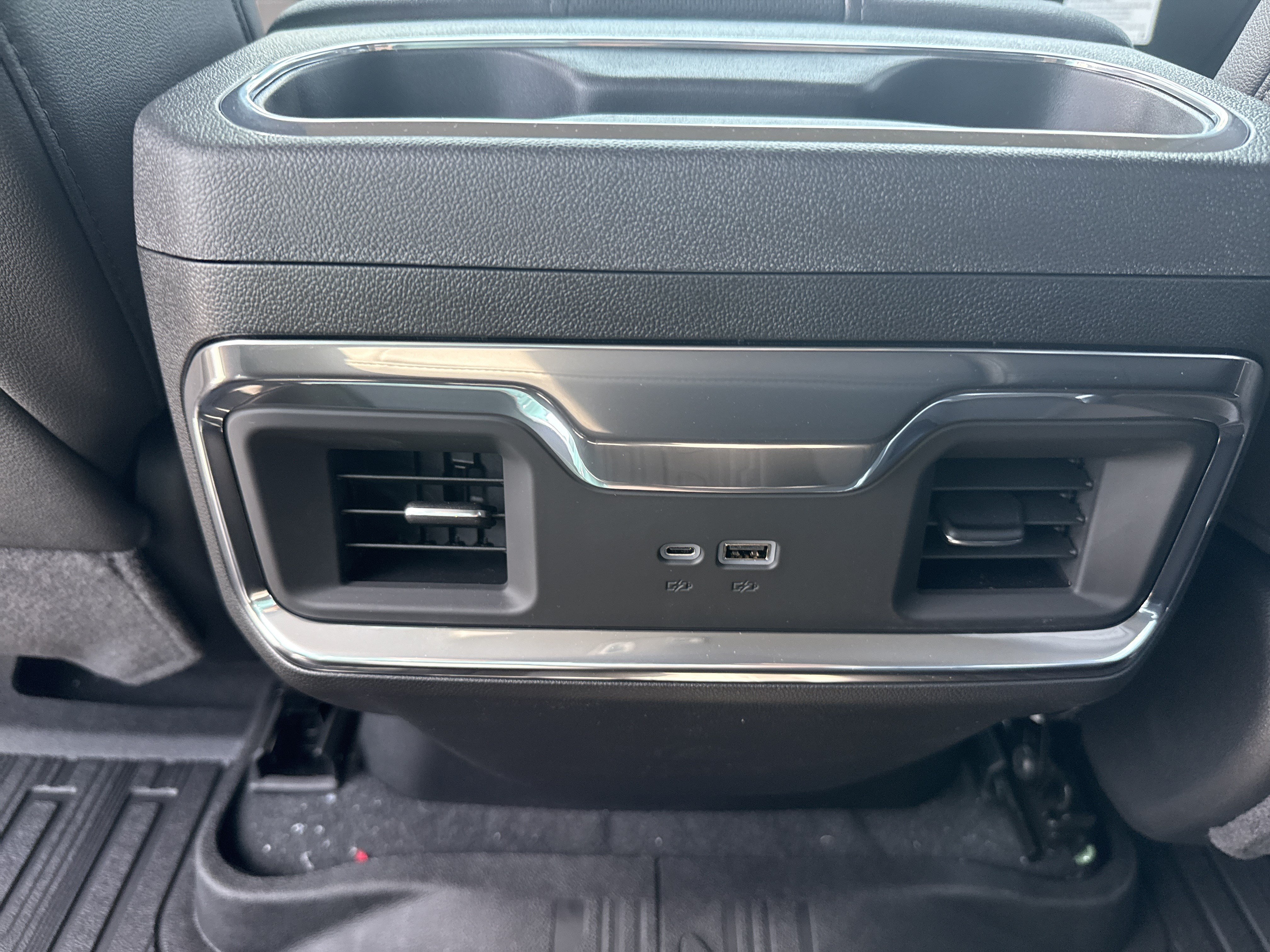 New 2026 GMC Sierra 2500 SLT AWD/4WD image 13