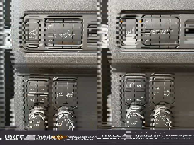 Used 2023 Chevrolet Suburban RST AWD/4WD image 25