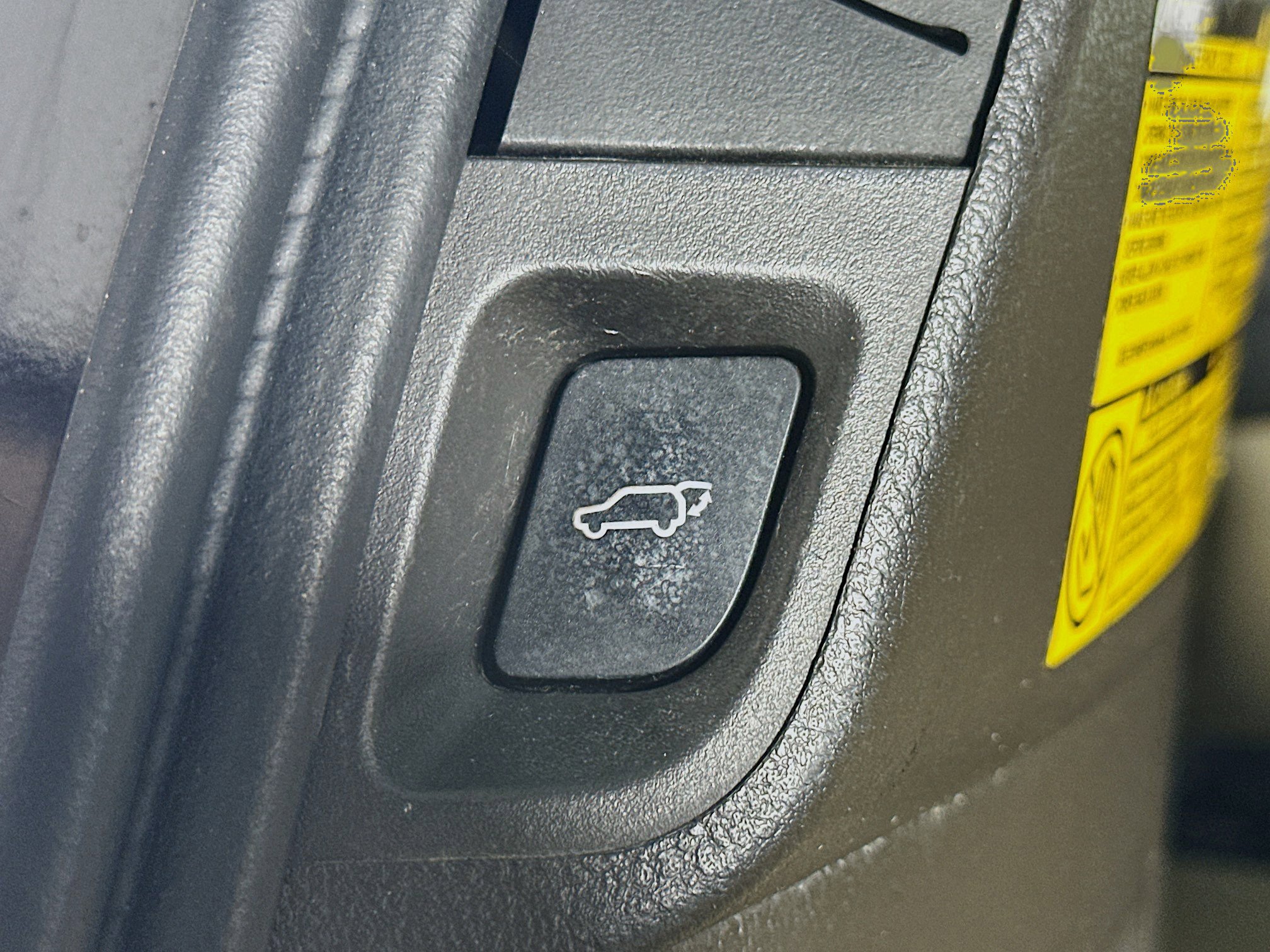 Used 2011 Toyota Sequoia Platinum image 32