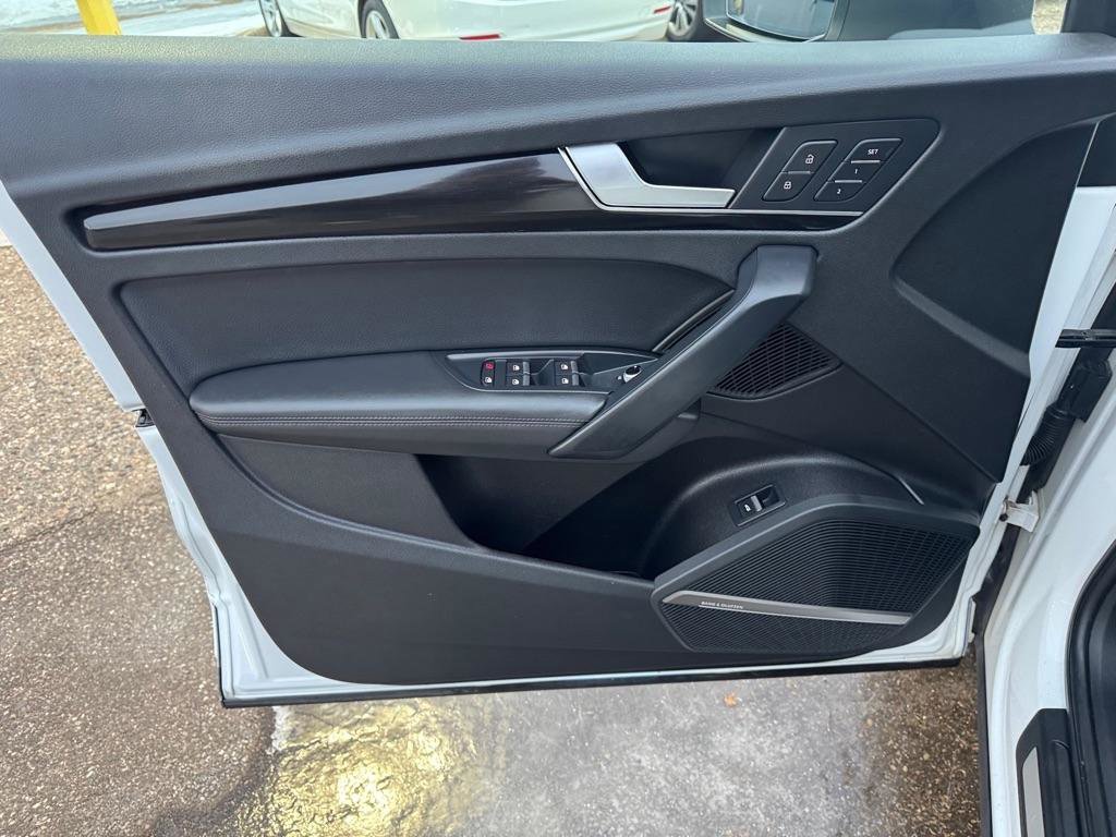 Used 2018 Audi Q5 Prestige w/ Prestige Package image 19