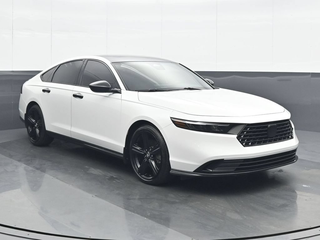 Used 2023 Honda Accord Sport image 9