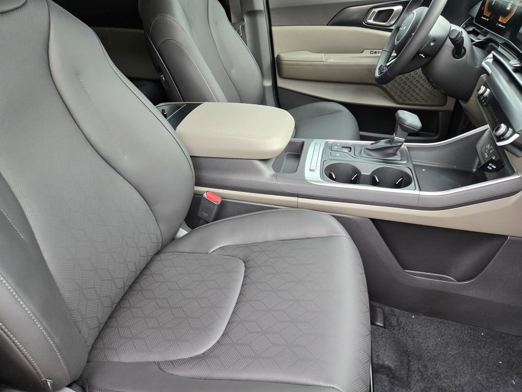 New 2026 Kia Carnival image 10