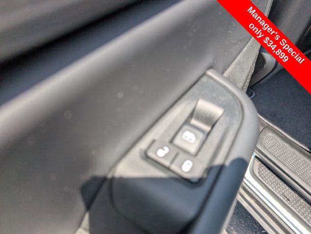 Used 2025 Jeep Grand Cherokee L Altitude AWD/4WD image 11