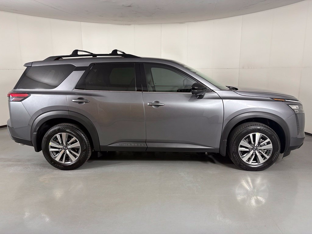 New 2026 Nissan Pathfinder SL FWD image 9