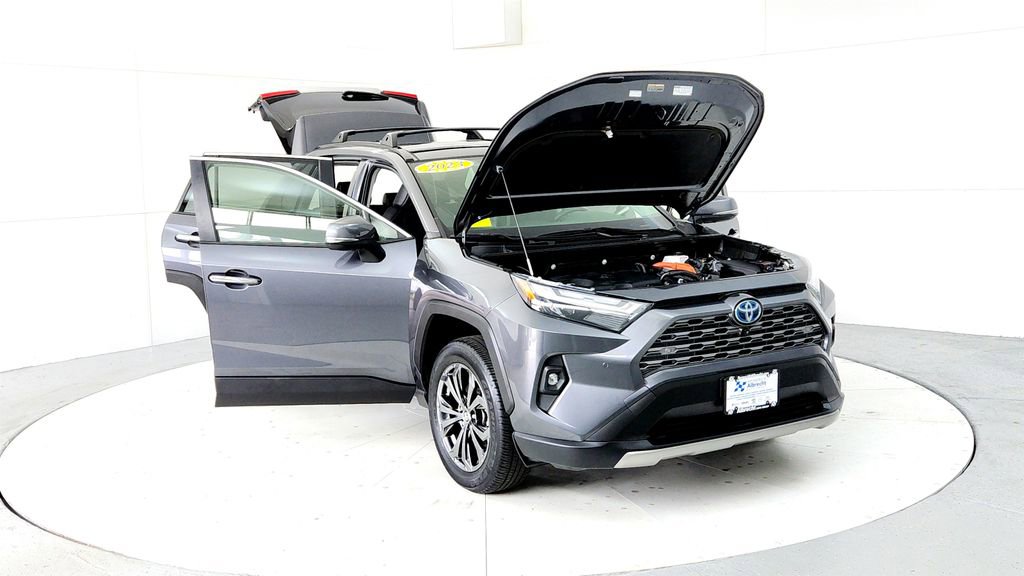 Used 2023 Toyota RAV4 Limited AWD/4WD image 9