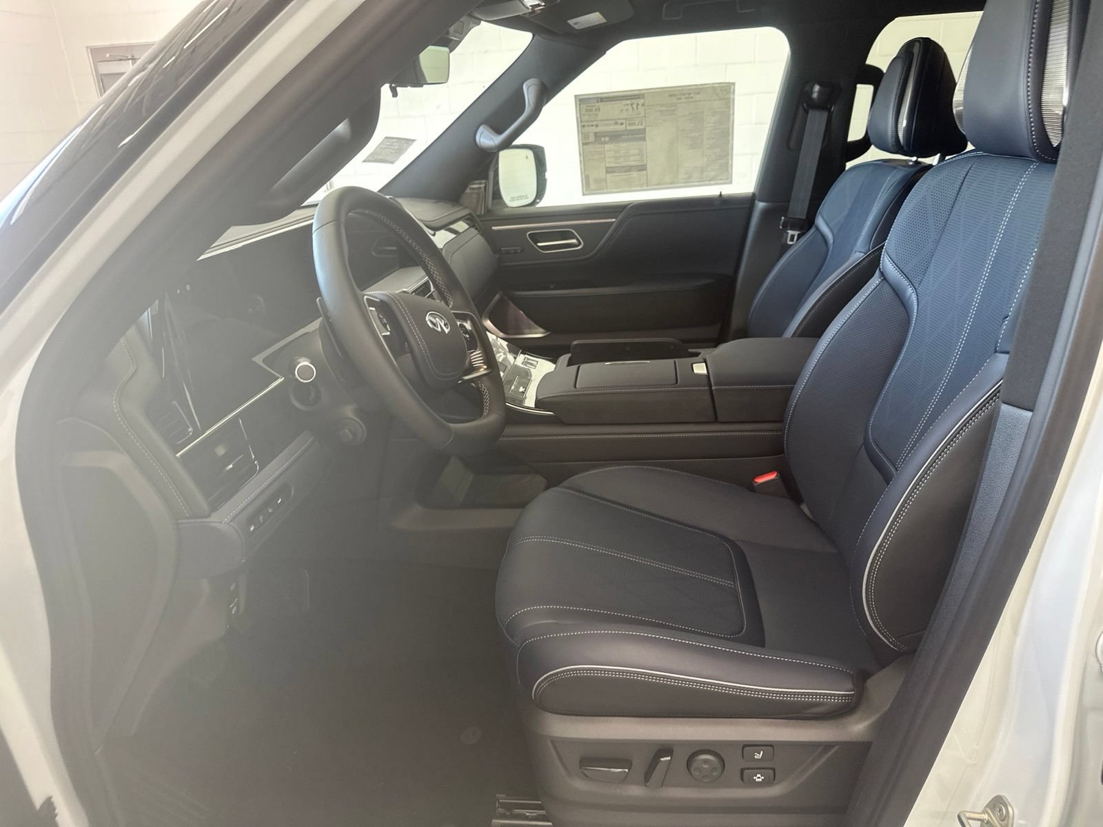 New 2027 INFINITI QX80 Sensory w/ Sport Exterior Package AWD/4WD image 9