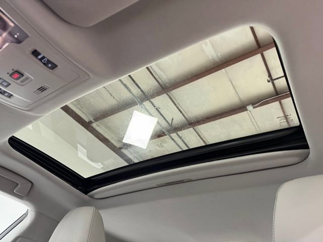 Used 2018 Lexus ES 350 w/ Navigation System Package image 27