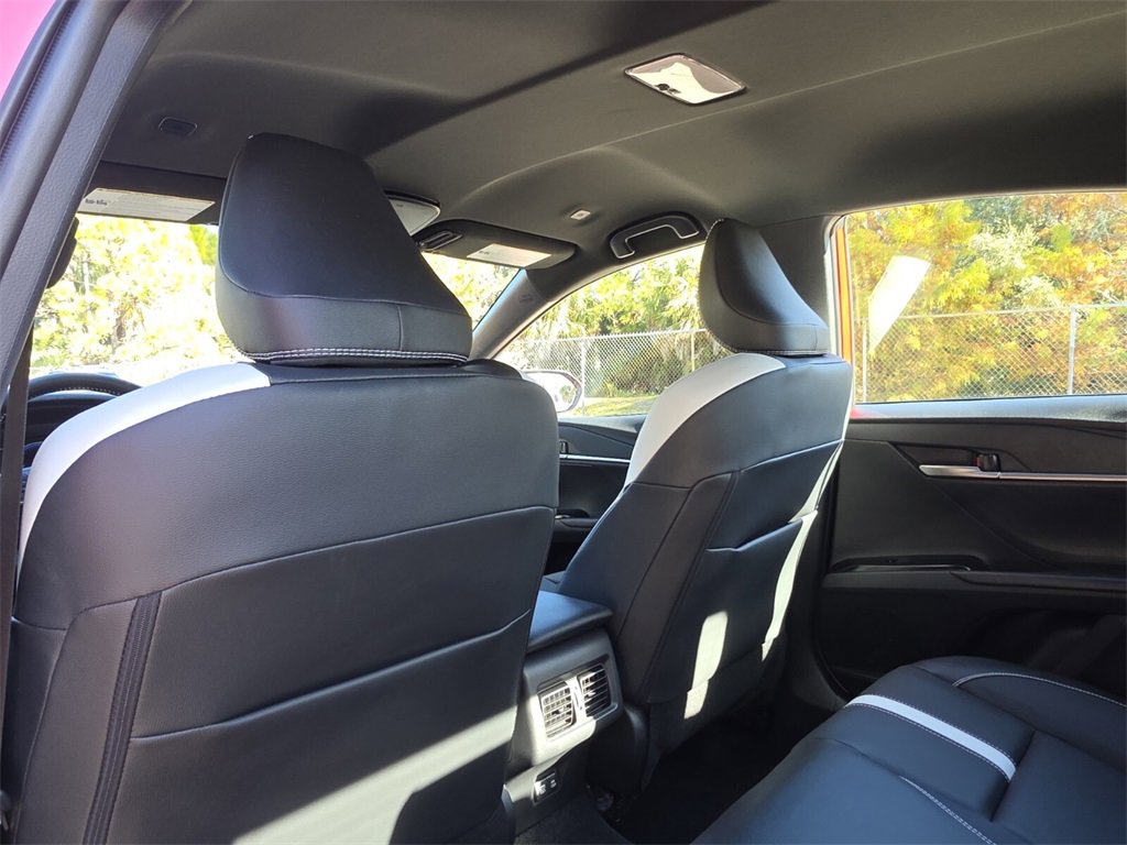 Used 2026 Toyota Camry SE image 22