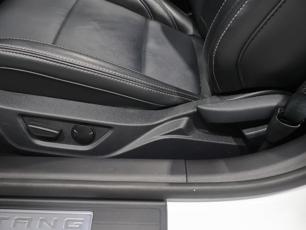 Used 2025 Ford Mustang Premium RWD image 18