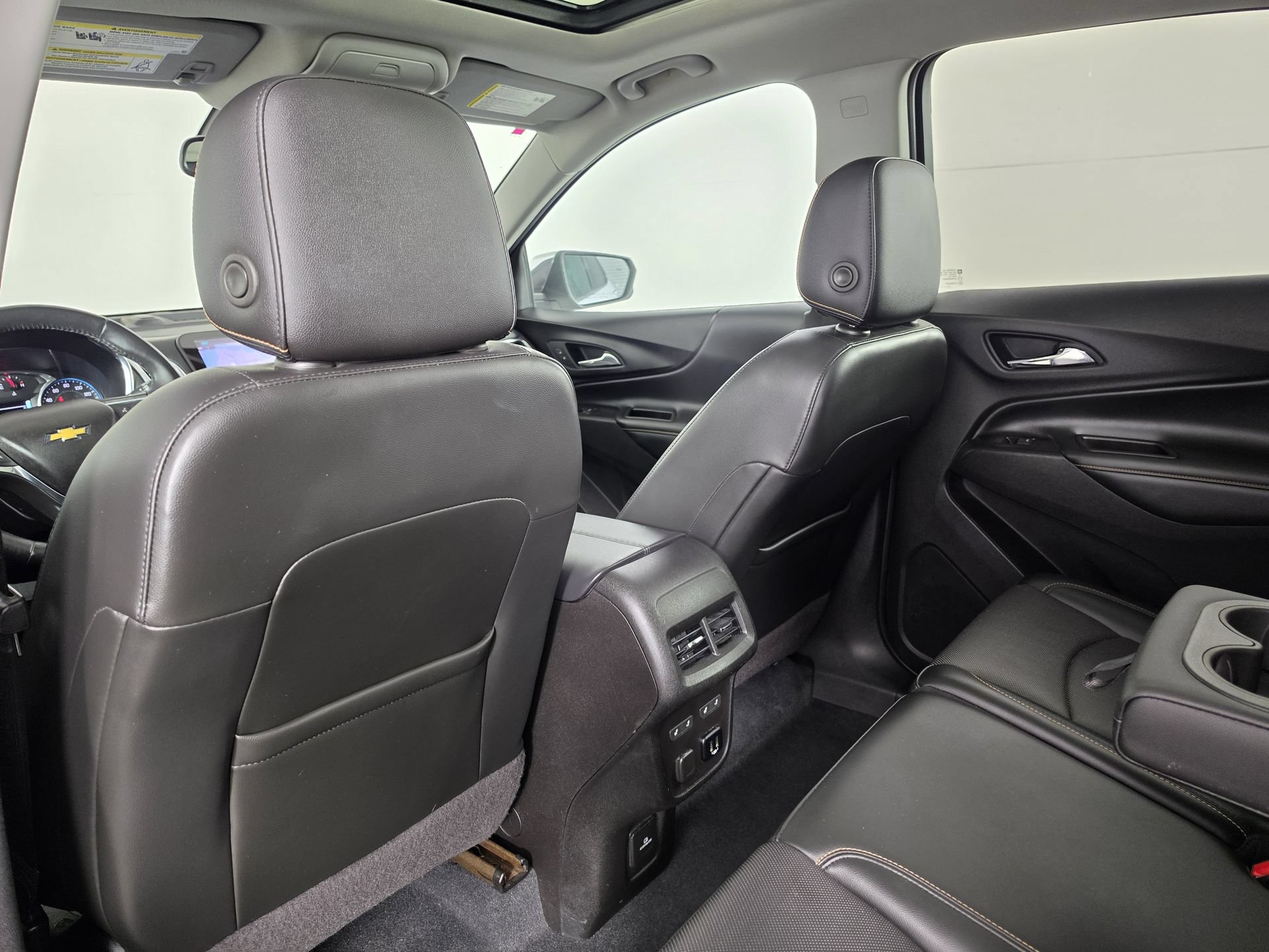 Used 2018 Chevrolet Equinox Premier FWD image 38