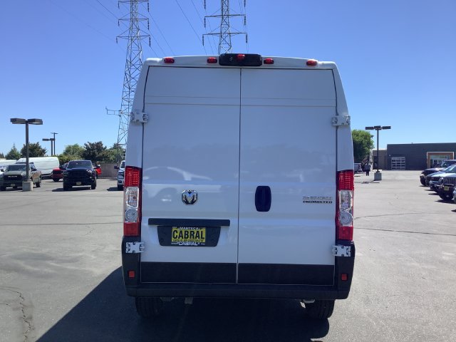 Used 2025 RAM ProMaster 2500 w/ Convenience Group FWD image 19