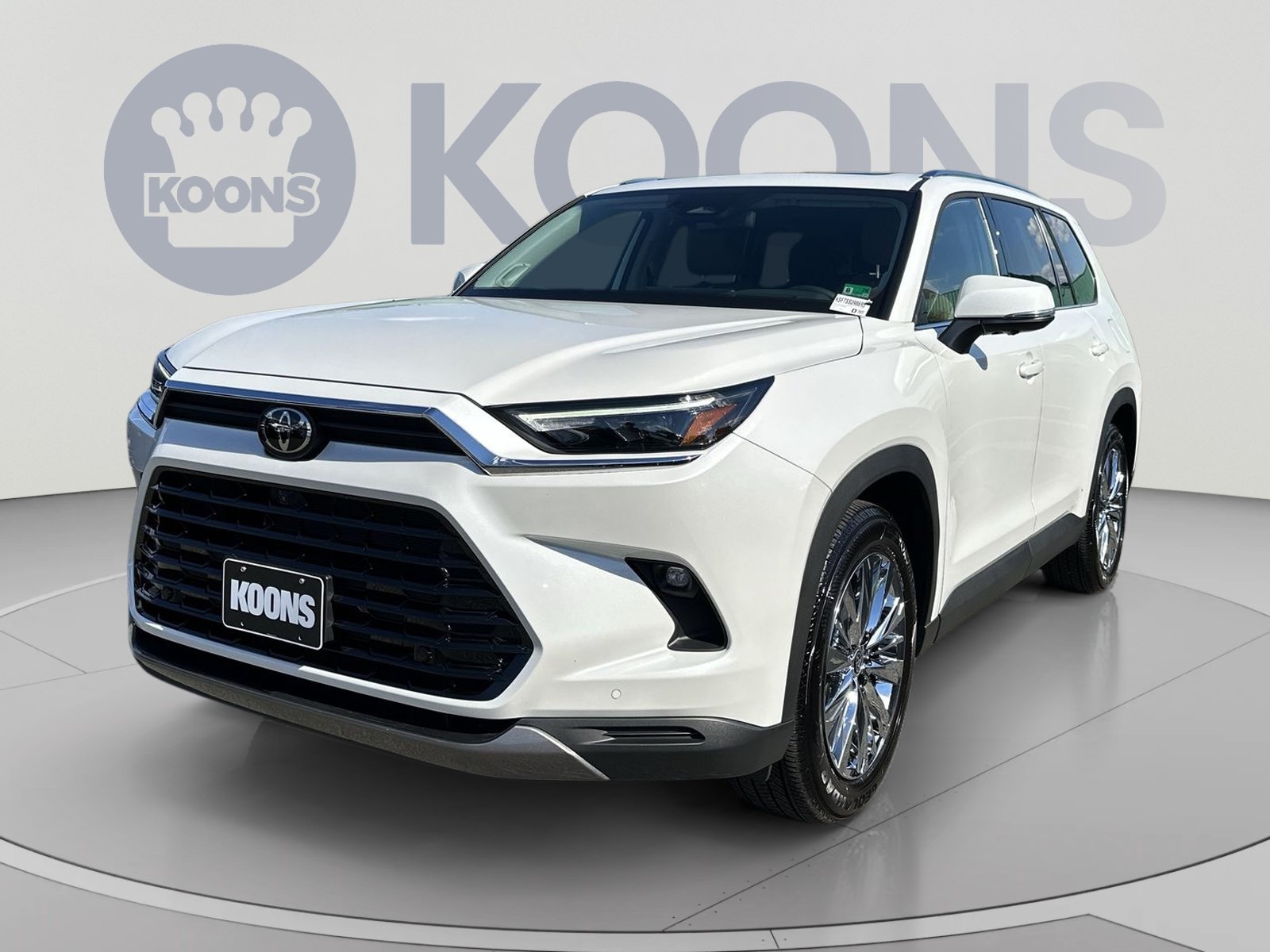 Used 2025 Toyota Grand Highlander AWD image 1
