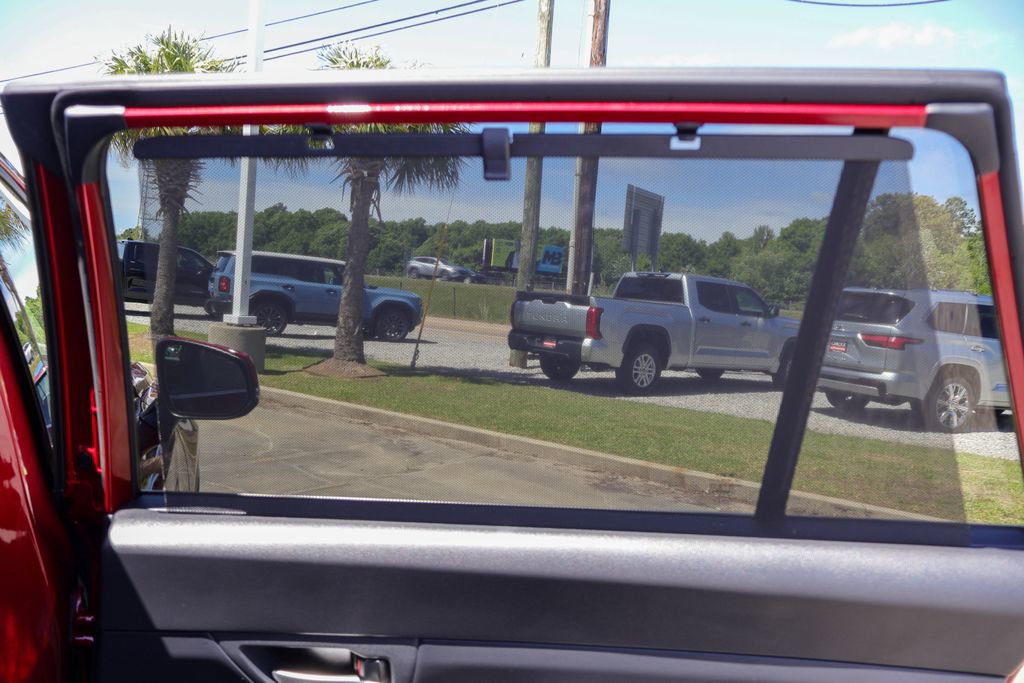 Used 2025 Toyota Grand Highlander AWD image 21