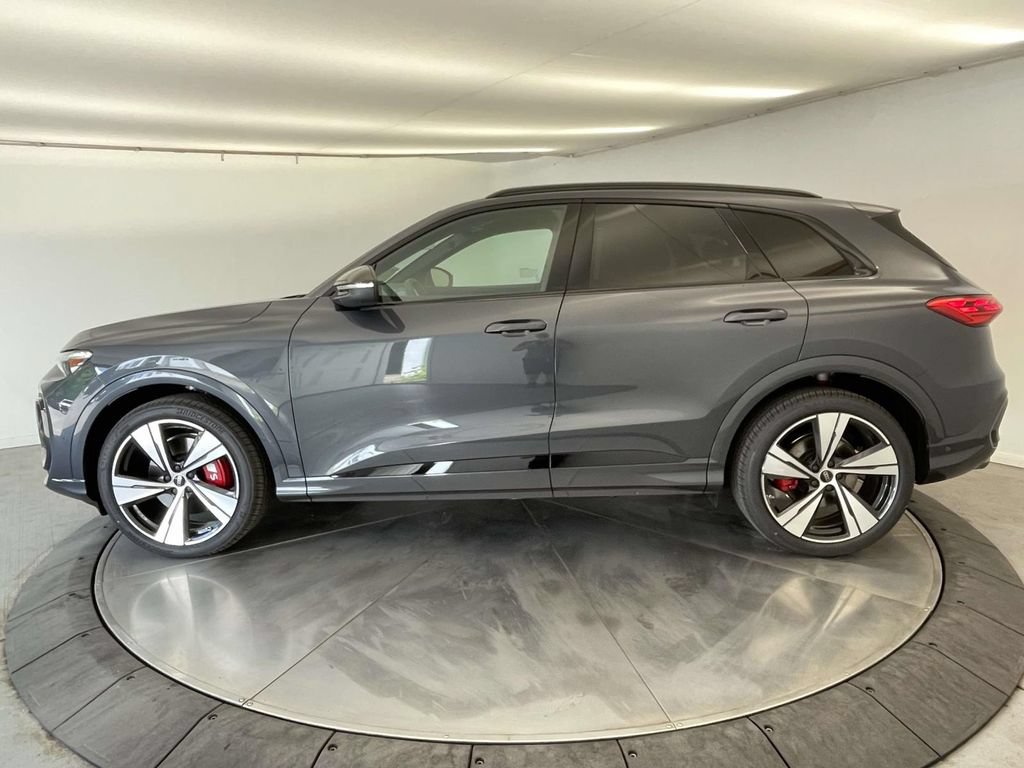 New 2026 Audi SQ5 Premium Plus AWD/4WD image 2