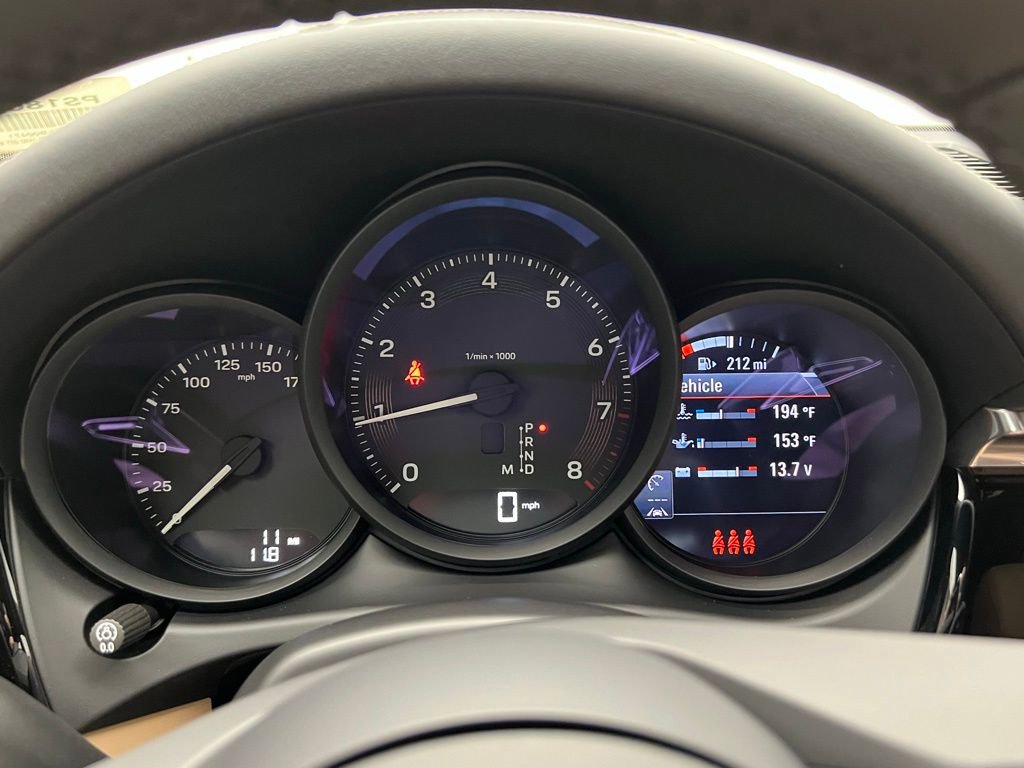 New 2026 Porsche Macan image 10