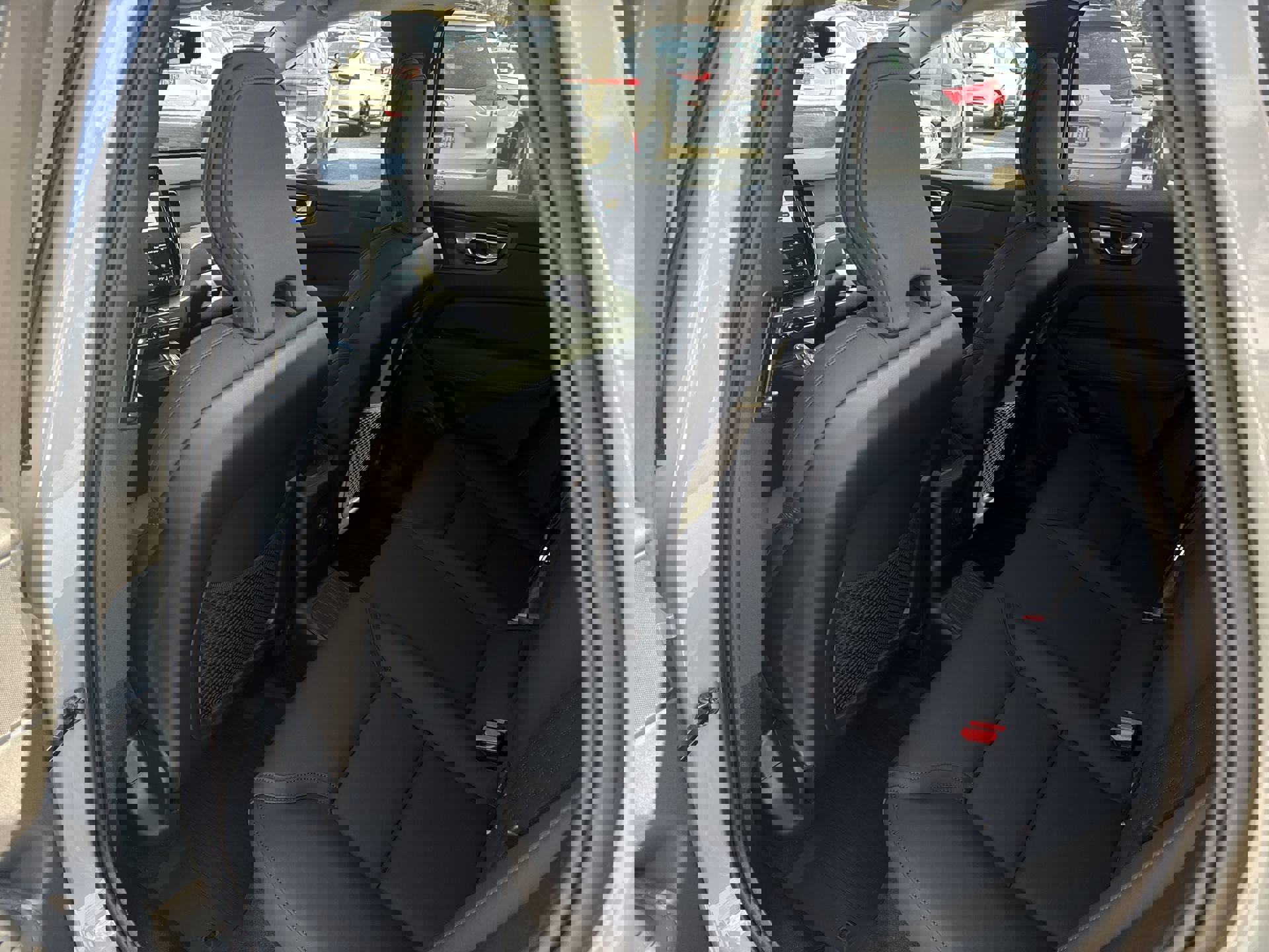 New 2026 Volvo XC60 T8 Plus w/ Protection Package Premier image 22