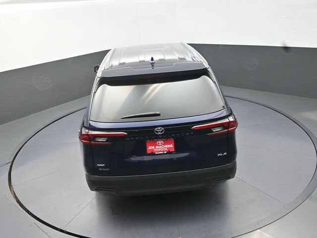 Used 2025 Toyota Grand Highlander AWD image 29