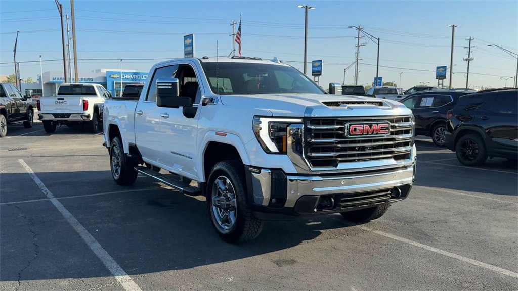 Used 2025 GMC Sierra 2500 SLT w/ SLT Premium Package image 2
