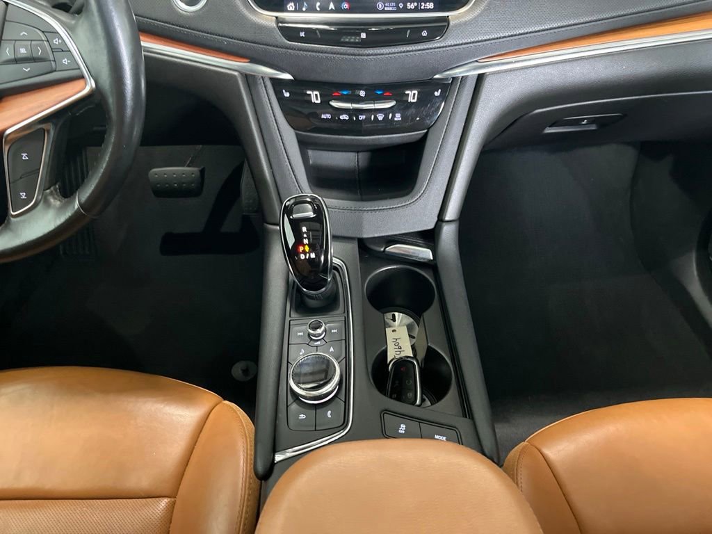 Used 2021 Cadillac XT5 Premium Luxury AWD/4WD image 11